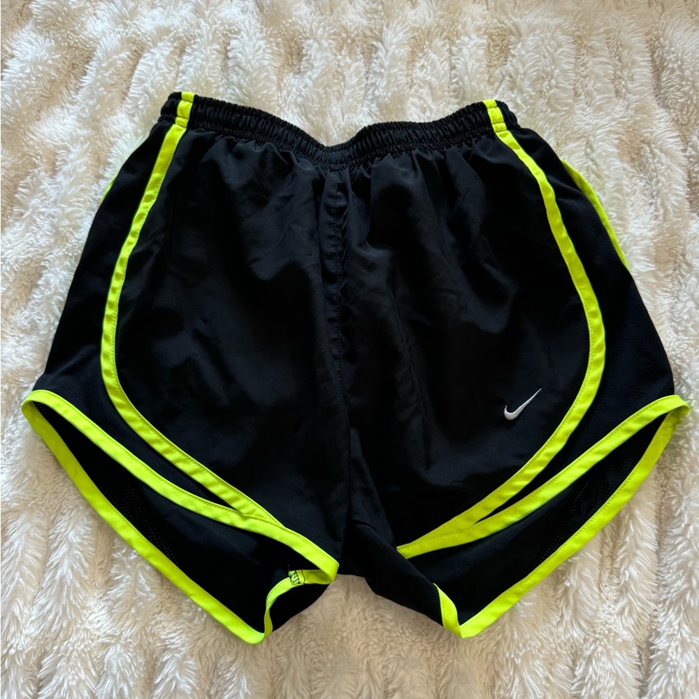 Nike Women’s Tempo Running Shorts XS